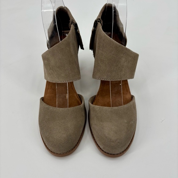 TOMS Milan Closed Toe Genuine Suede Stacked Heel Size 8 - Picture 2 of 13